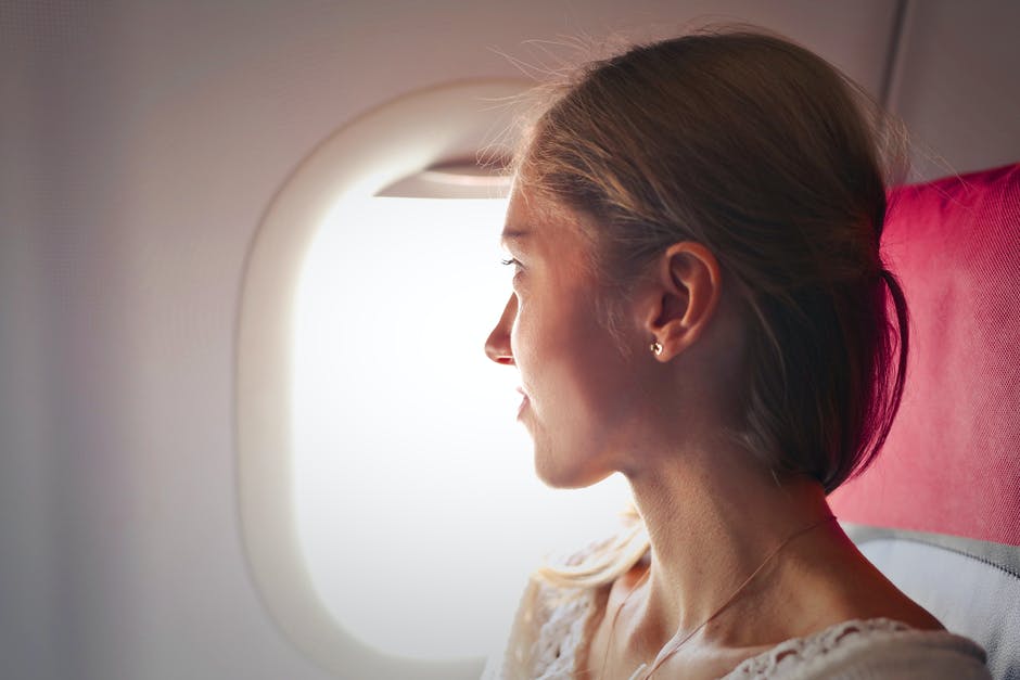 What Happen to Your Skin When You Are On A Flight?