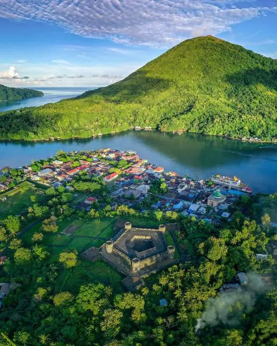 Banda Sea Island